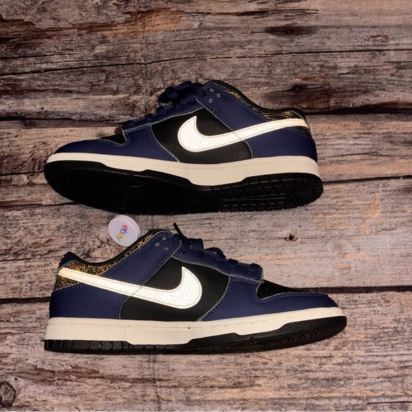 Nike Dunk Low Vintage Michigan Midnight Navy FZ4014-010 Men's Size 7.5 - Picture 7 of 10